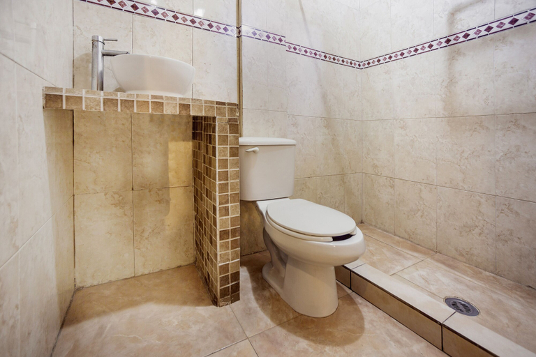 Bathroom 4, Hotel Torre, Monterrey