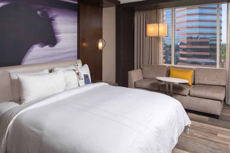 Bedroom 3, Durham Marriott City Center, Durham