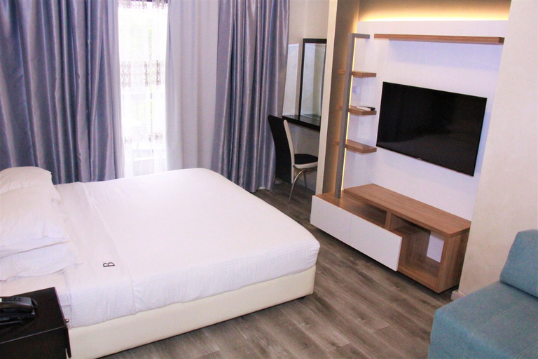 Bedroom 4, Beverly Hotel Beirut, Beirut