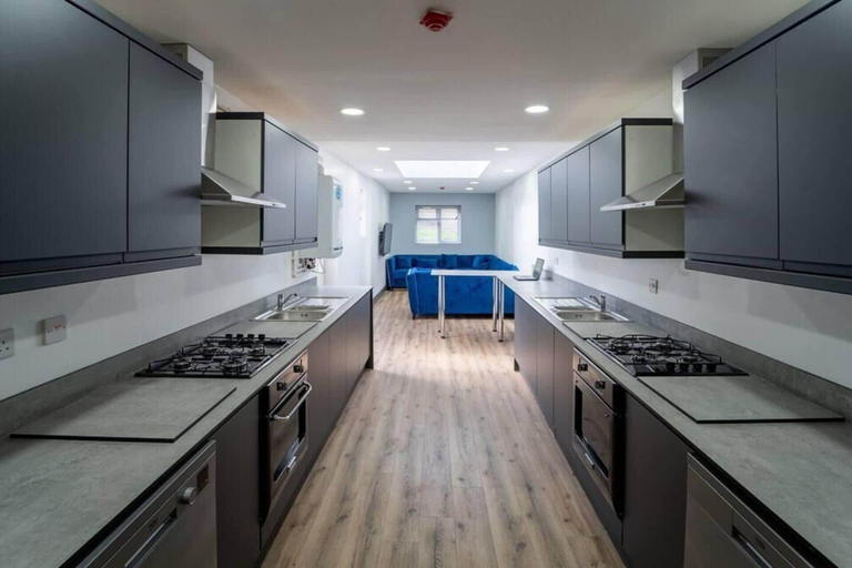Others 5, Spacious Studio Near City Centre!, Birmingham