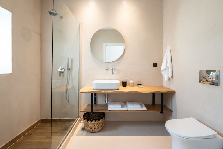 Bathroom 5, Eden Kythira, Attica