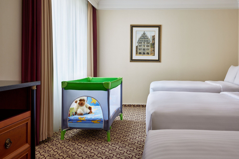 Bedroom 3, Leipzig Marriott Hotel, Leipzig