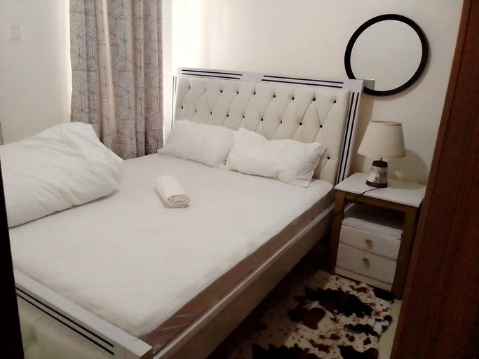 Room 3, 1 Bed Flat - Sleeps 2 - Parking - Wifi, Embakasi South