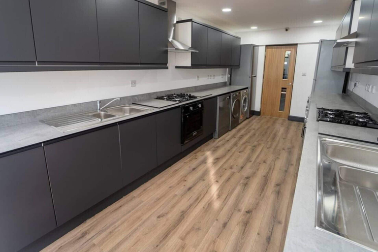 Others 5, Stunning 1-bed Studio in Birmingham, Birmingham