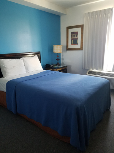 Bedroom 1, Ramada by Wyndham Williston, Williams