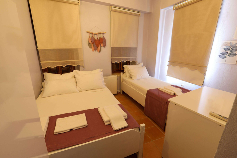 Bedroom 4, Cunda Pera Otel, Ayvalık