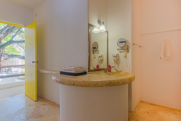 Bathroom 3, Rustik-inn, Cozumel