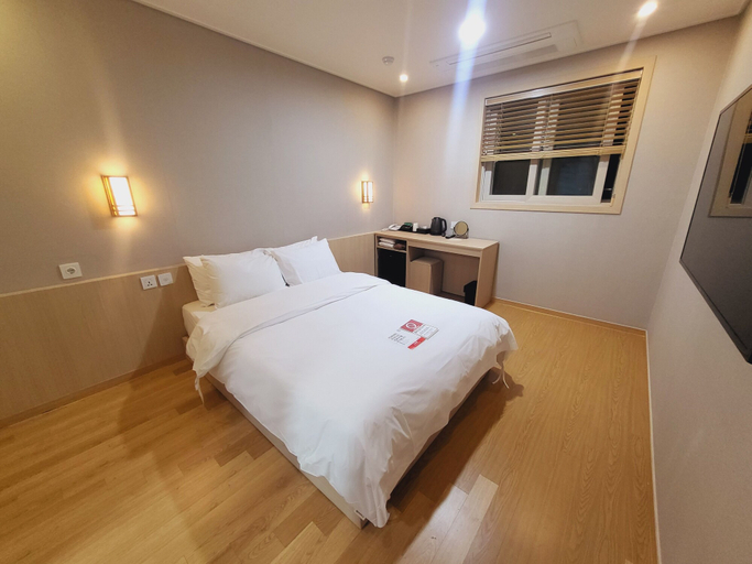 Bedroom 3, Hotel Raza B, Pohang
