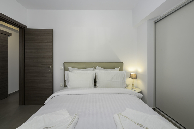 Bedroom 2, Flat with stunning views & prv parking, Attica