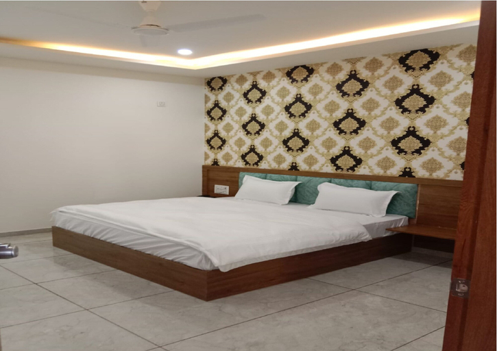 Bedroom 2, Hotel HK, Panch Mahals