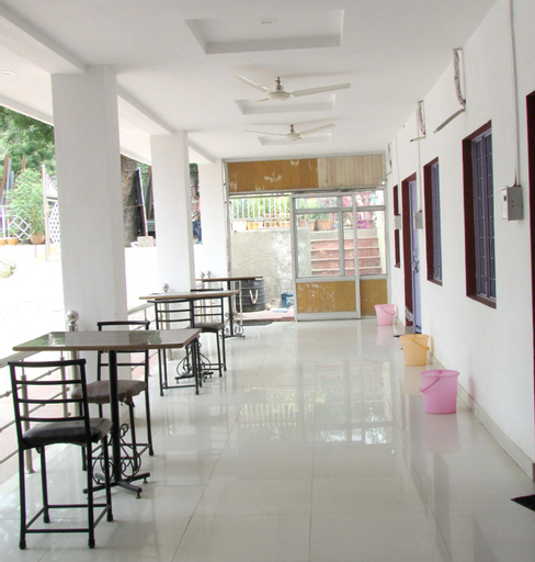 Food & Drinks 4, Hotel Vrindavan, Agra