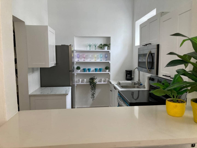 Others 4, Casa Blanca in the Heart of Miramar