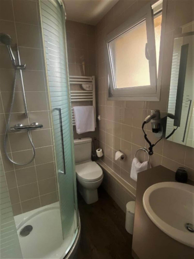 Bathroom 3, Hôtel Le Richemont, Paris