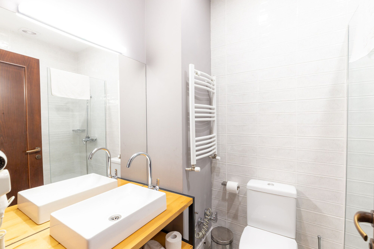 Bathroom 4, Elea Old Tbilisi, Tbilisi