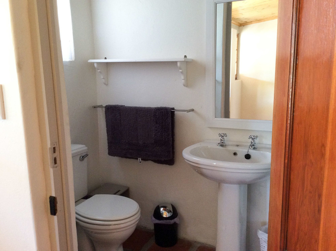 Bathroom 4, Clouds End Farm, Overberg