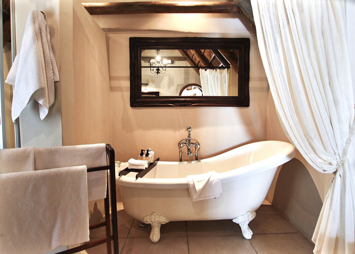 Bathroom 4, Hunter's Country House, Eden