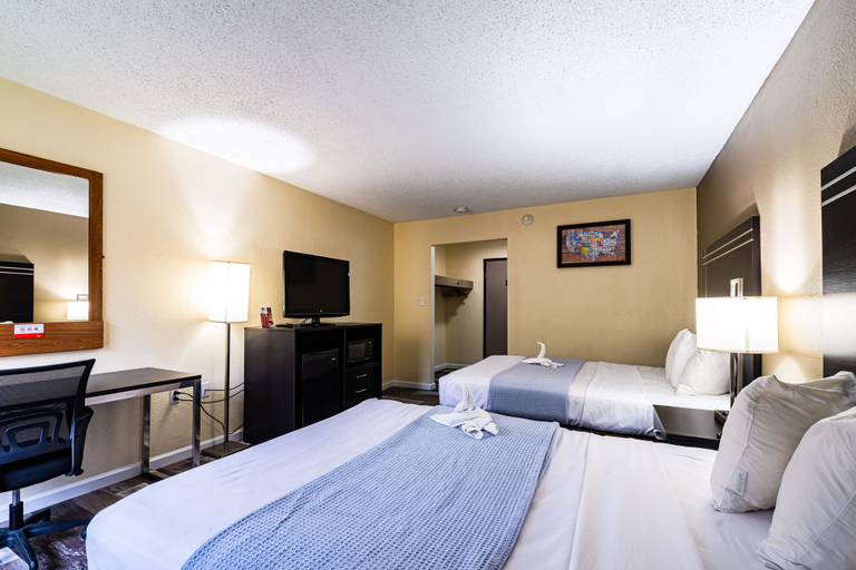 Bedroom 3, Econo Lodge Cleveland Southeast - Kent, Portage