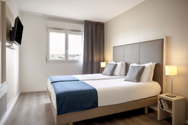 Bedroom 4, Séjours & Affaires Paris Vincennes, Val-de-Marne