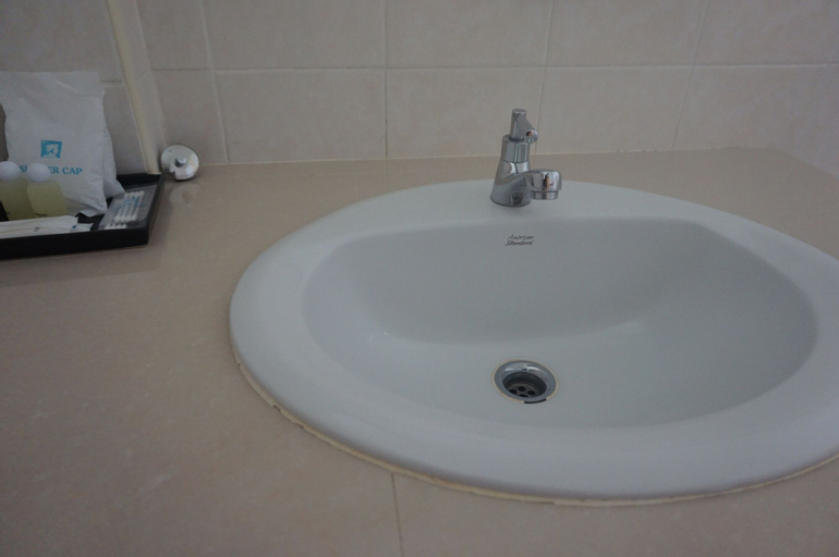 Bathroom 8