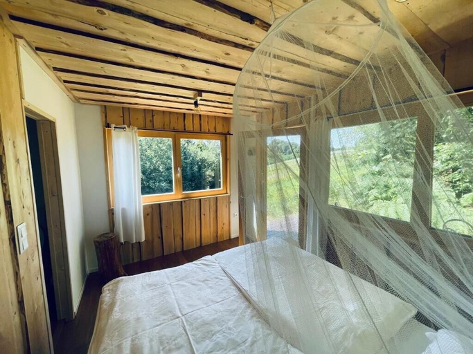 Bedroom 5, Boutique Glamping Divja DiVine, Duplek