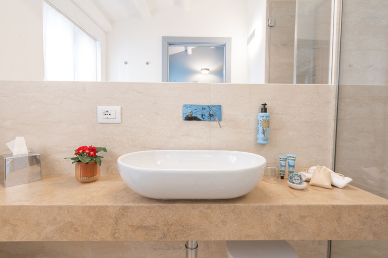 Bathroom 4, Archè Design Rooms and Suites, Palermo