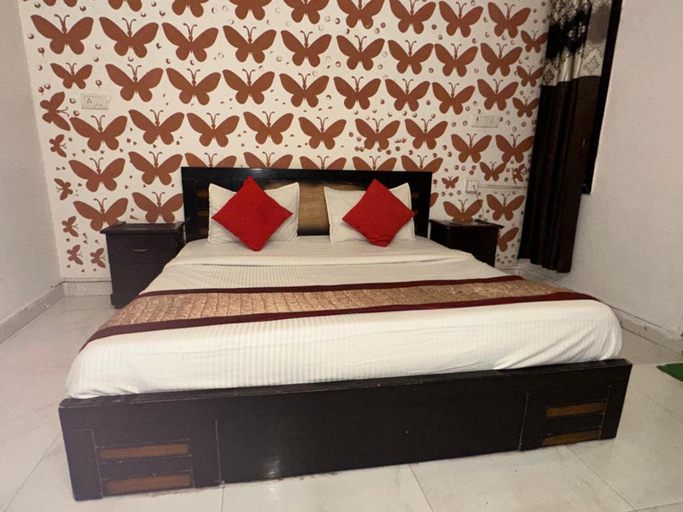Bedroom 2, Roomshala 032 Silver Key Sector 9, Delhi