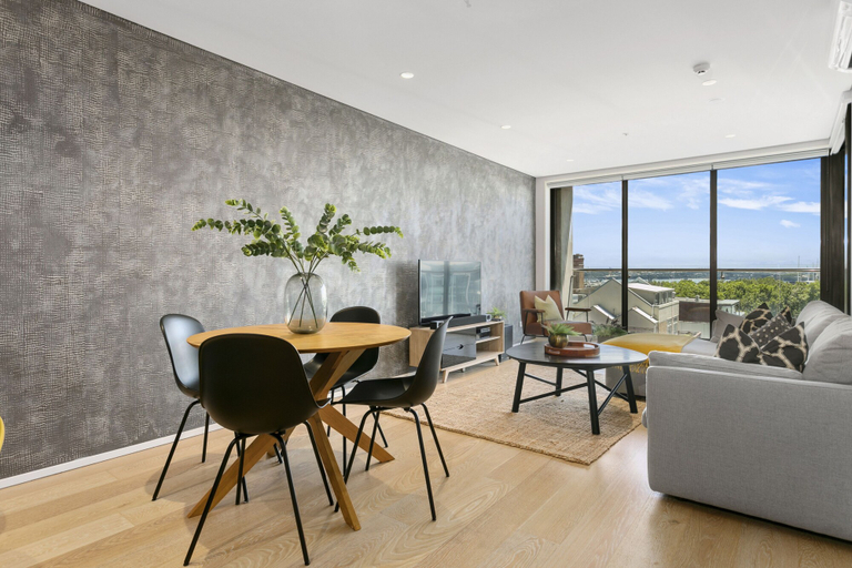 Others 5, Laid back living with city views, Waitakere