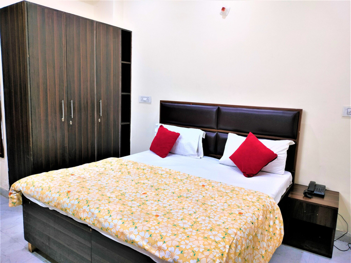 Bedroom 3, Hotel Star Light Near Nizamuddin Station, Delhi
