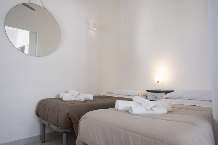 Bedroom 4, Casa Azzurra sul mare e centralissima, Trapani