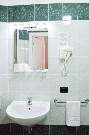 Bathroom 3, Miu Hotel, Milano