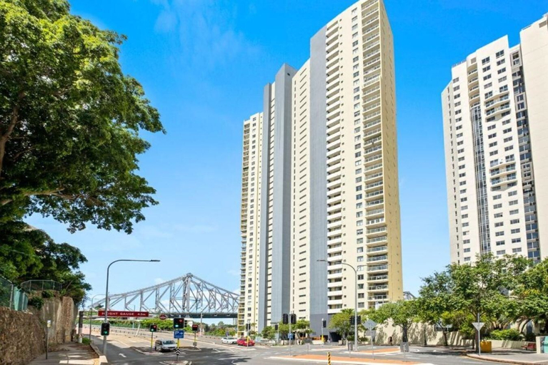 Exterior & Views 2, River Place hosted by AAB, Brisbane