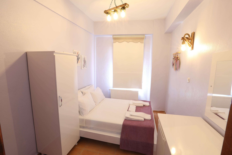 Bedroom 4, Cunda Pera Otel, Ayvalık