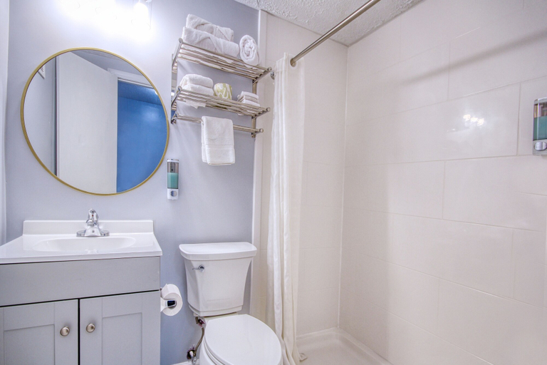 Bathroom 3, South Seas Ocean Front, Horry