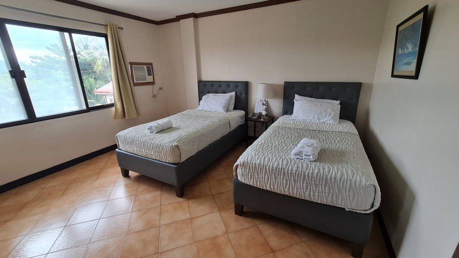 Bedroom 4, Marvin's Seaside Inn, Naval
