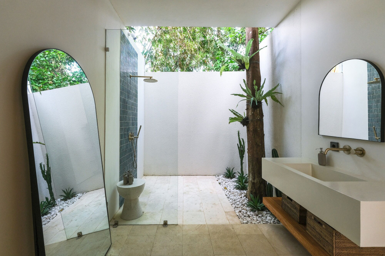 Bathroom 3, Sealuna Villas, Tabanan