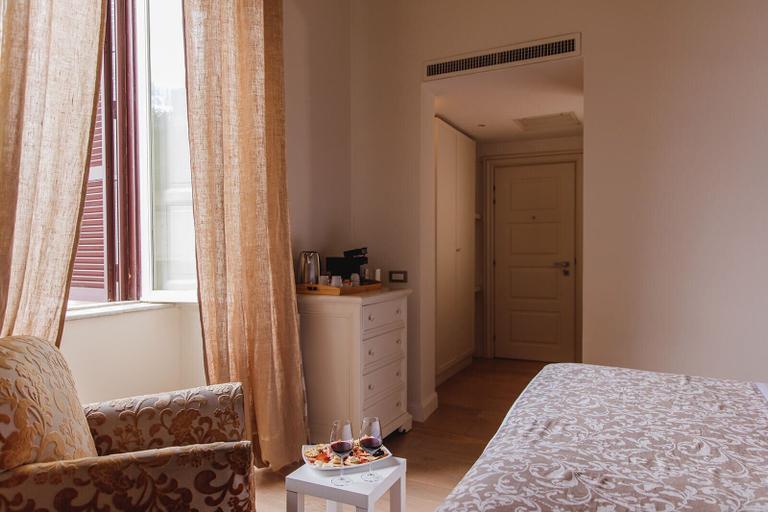 Bedroom 5, My Spanishsteps, Rome