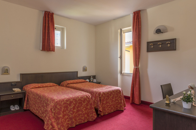 Bedroom 4, Hotel Drago by Double Hospitality, Verona