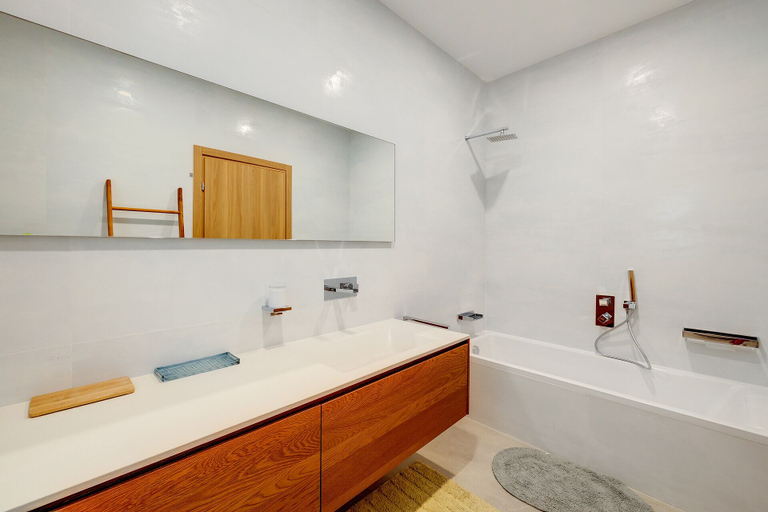 Bathroom 3, Superb Seafront Family Apartment