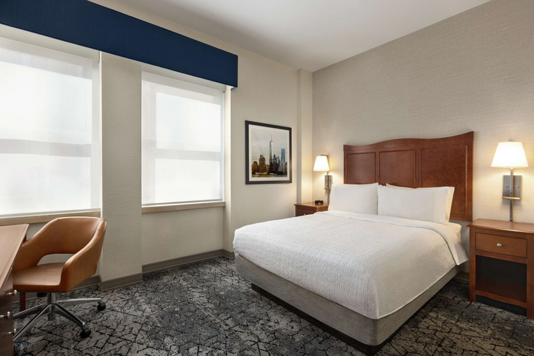 Bedroom 3, Hampton Inn Manhattan/Downtown-Financial District, New York