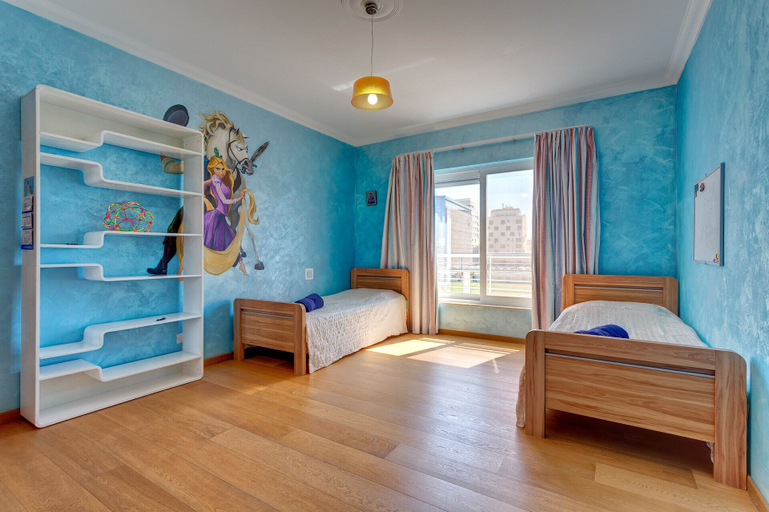 Bedroom 4, Seafront Apartment in Sliema With Pool, Upmarket Complex