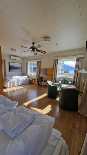 Bedroom 2, Sognefjord Hotel, Leikanger