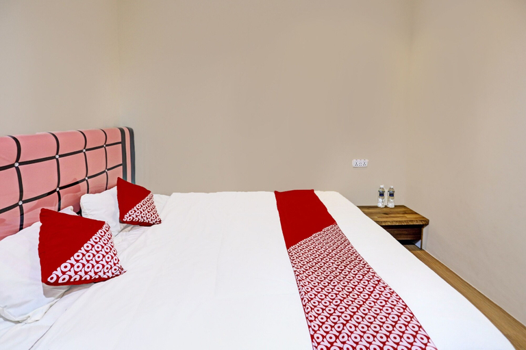 Others 2, Hotel O Aulia Homestay Syariah, Batam