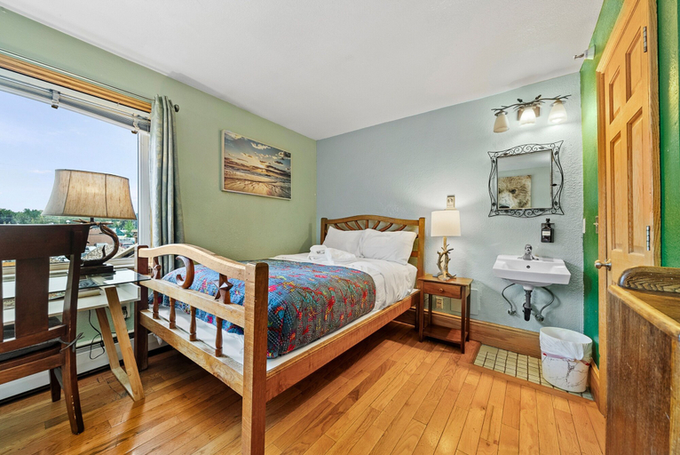 Bedroom 3, Qupqugiaq Inn, Anchorage
