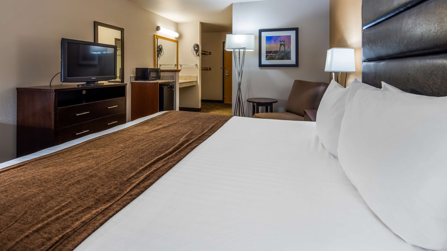 Bedroom 5, Best Western Oak Meadows Inn, Columbia