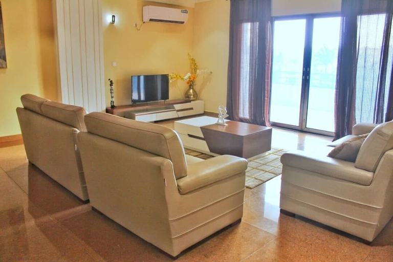 Others 5, RESIDENCE ABBAS, Mfoundi