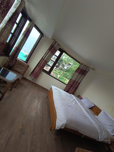 Bedroom 4, Goroomgo, Nainital