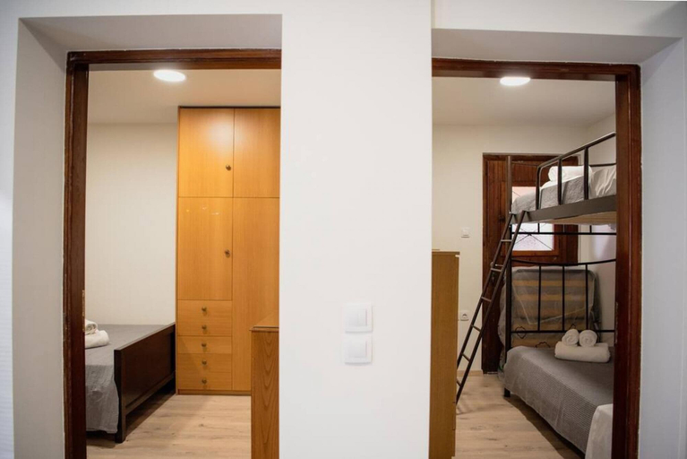 Others 5, Karnagio Seafront in Agria, Thessaly