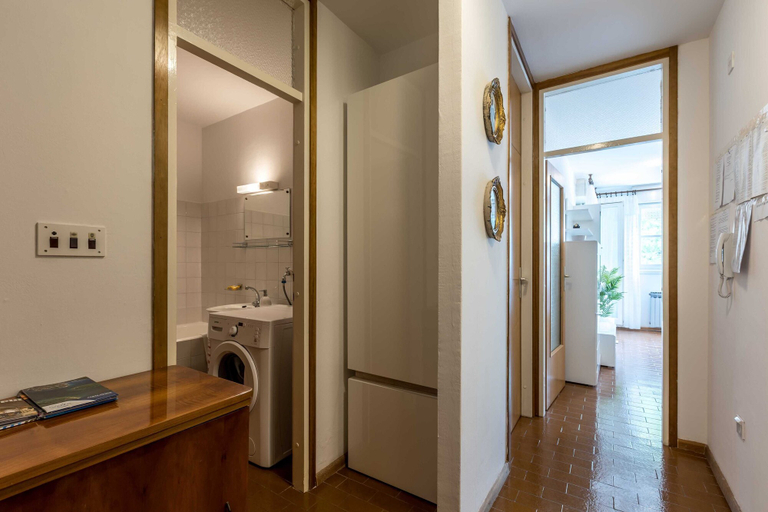 Others 4, Apartment Gordana, Split