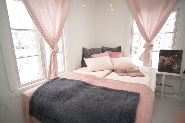 Bedroom 3, Naissaaren Villa Valo, Central Finland