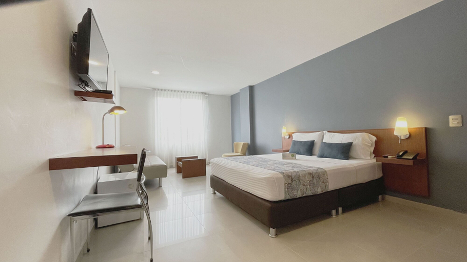 Bedroom 2, Ms Chipichape Plus, Yumbo